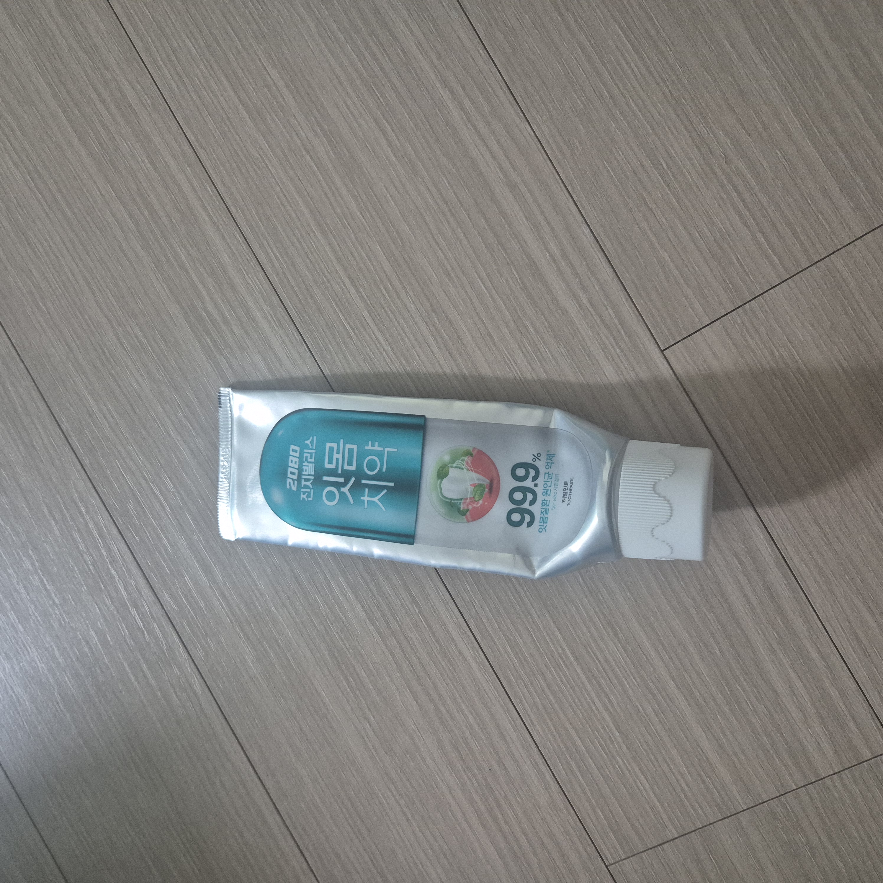 선택된 언니의파우치 리뷰 이미지 - [진지발리스 허벌민트 치약]
