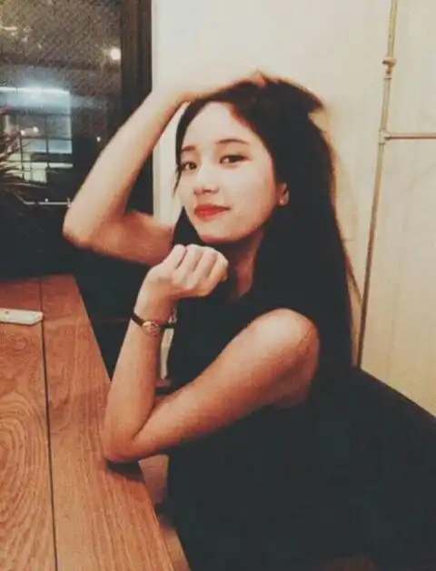 아큥