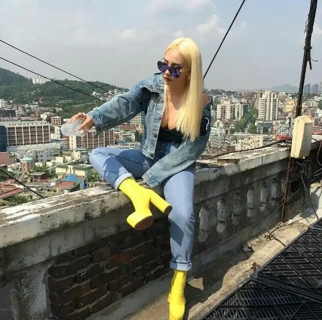 혠이이이