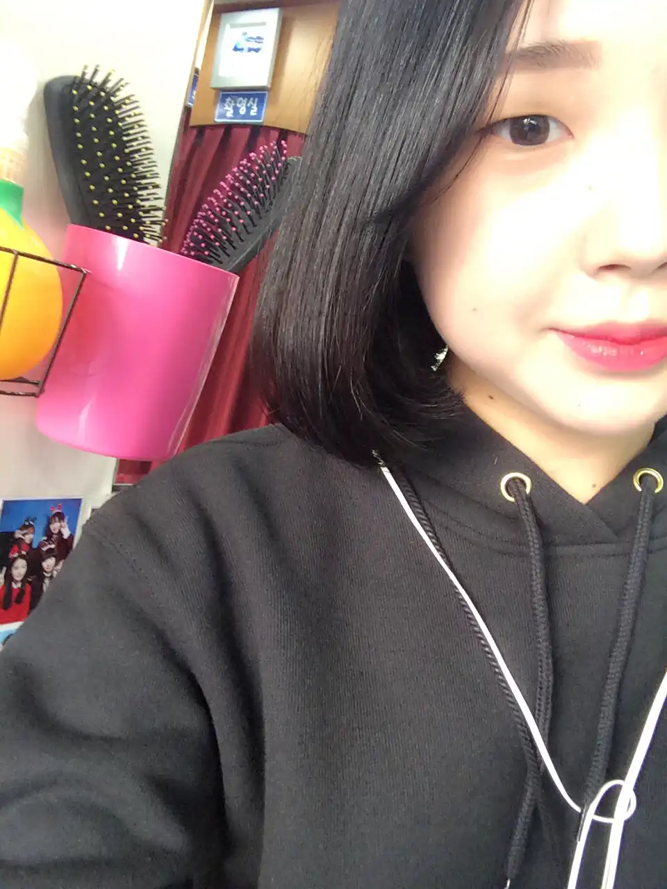 윰이__