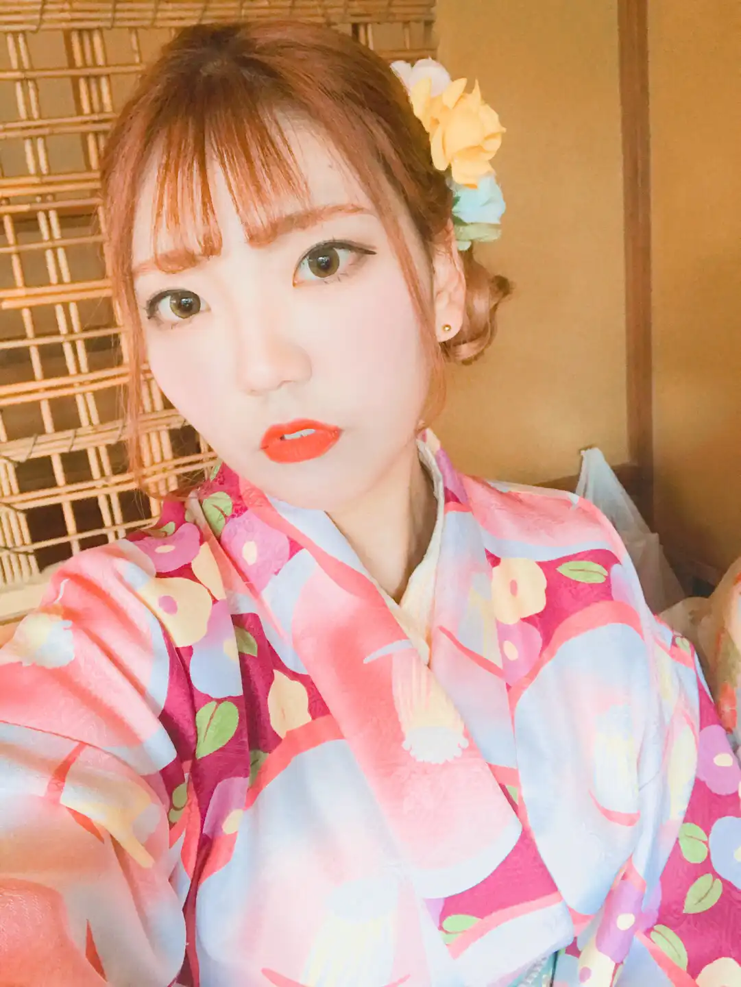 코라코라