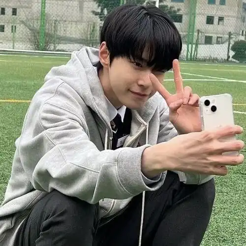 aauayya님의 프로필 이미지