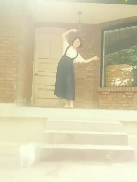 언vely
