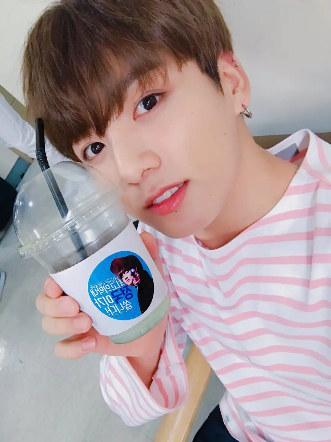 에입