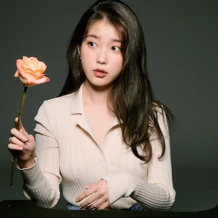 8v8wy 유저 프로필 이미지