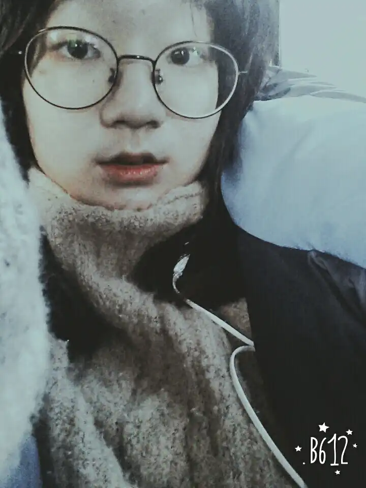 소녀가리뷰한다