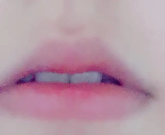 선택된 언니의파우치 리뷰 이미지 - [울트라 HD 립스틱 [마리골드]]