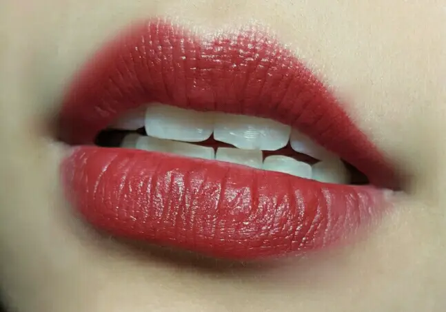 선택된 언니의파우치 리뷰 이미지 - [에코 소울 키스 버튼 립스 매트 [06 쌉싸름한 초콜릿]]