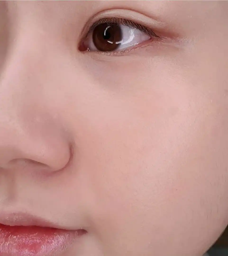 언니의파우치 리뷰 이미지 4 - [씨앤티 대왕쿠션 시카앰플 [1호 라이트베이지]]