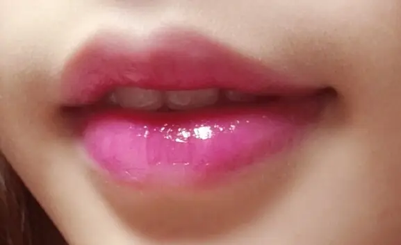 선택된 언니의파우치 리뷰 이미지 - [샤인러버 틴트 밤 [346 O! 네온핑크]]