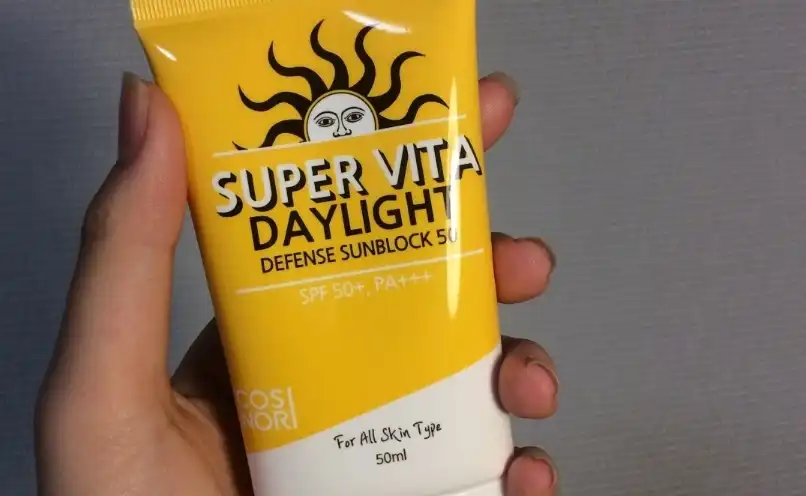 코스노리 수퍼비타 데이라이트 디펜스 썬블럭