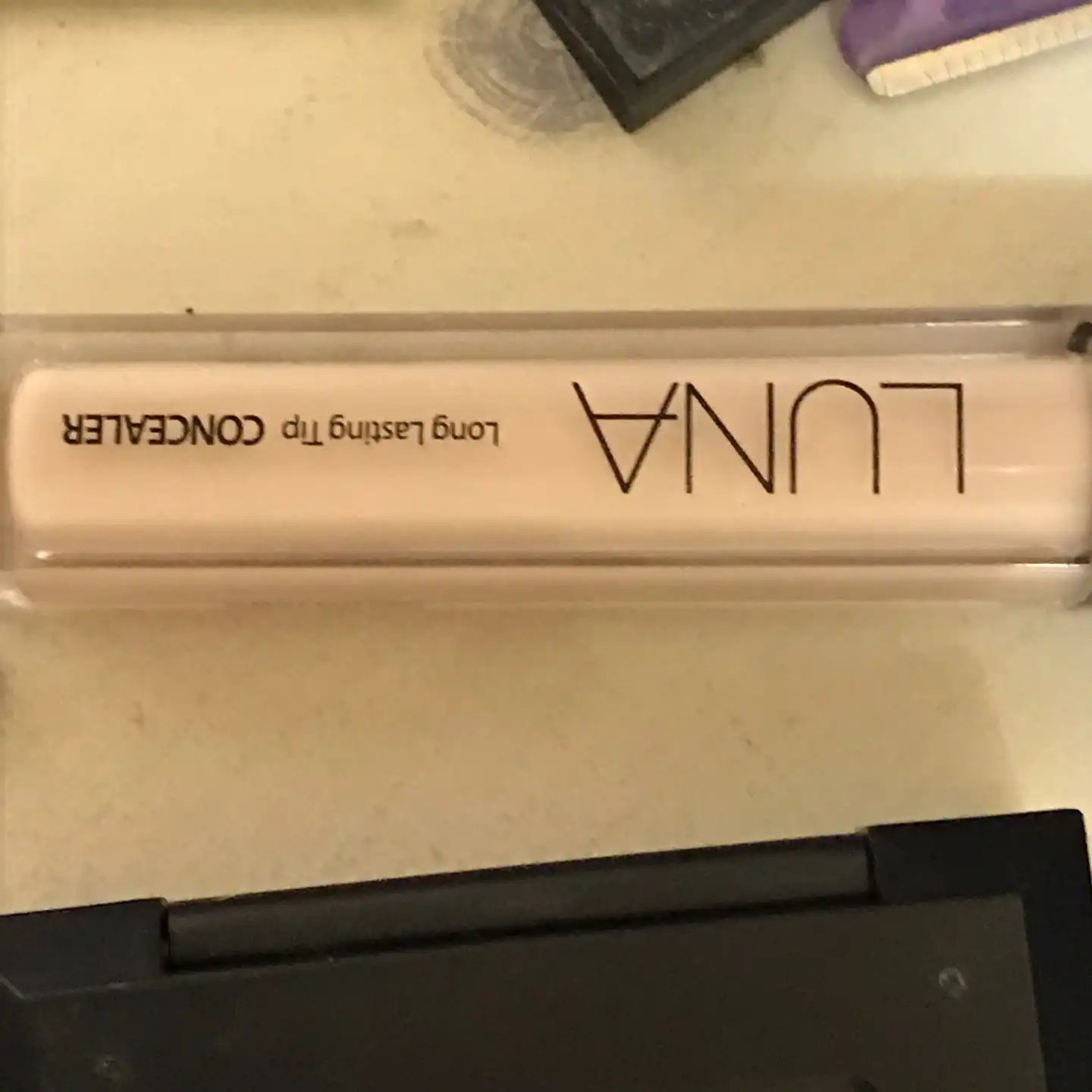 롱래스팅 팁 컨실러 [01호 라이트 베이지]