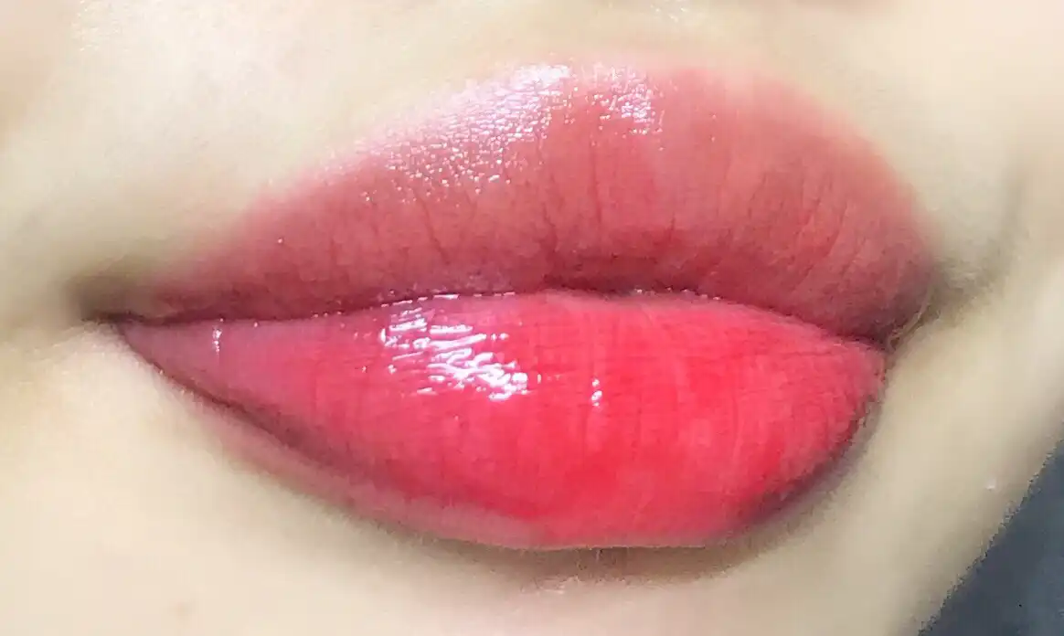 언니의파우치 리뷰 이미지 12 - [슈퍼 라스트러스 립글로즈(247 데저트스파이스)]