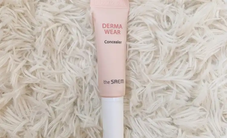 더마 웨어 컨실러 [01 라이트 베이지]