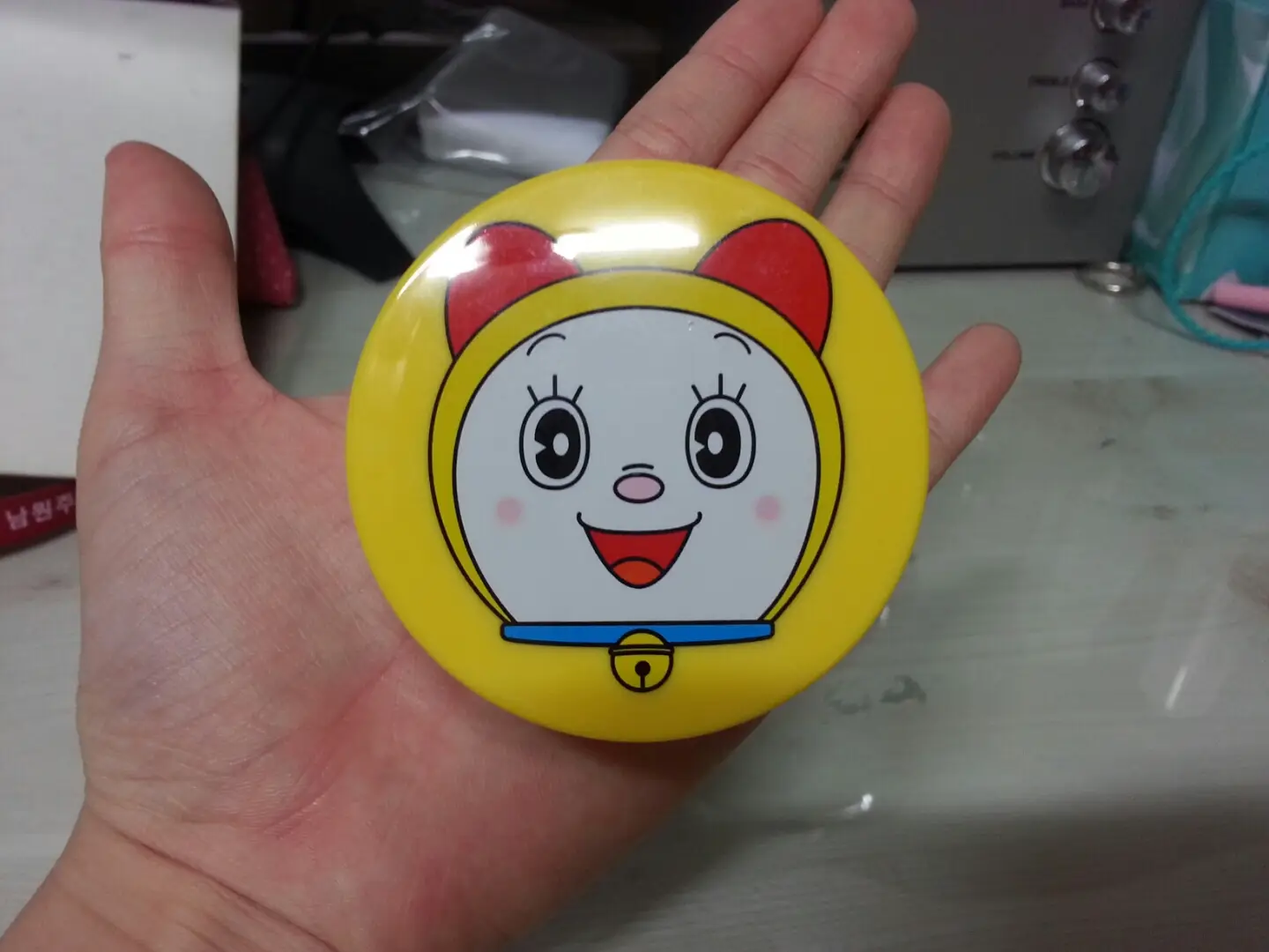 선택된 언니의파우치 리뷰 이미지 - [에어 핏 어퓨 쿠션 블러셔 도라에몽 에디션 [CR01]]