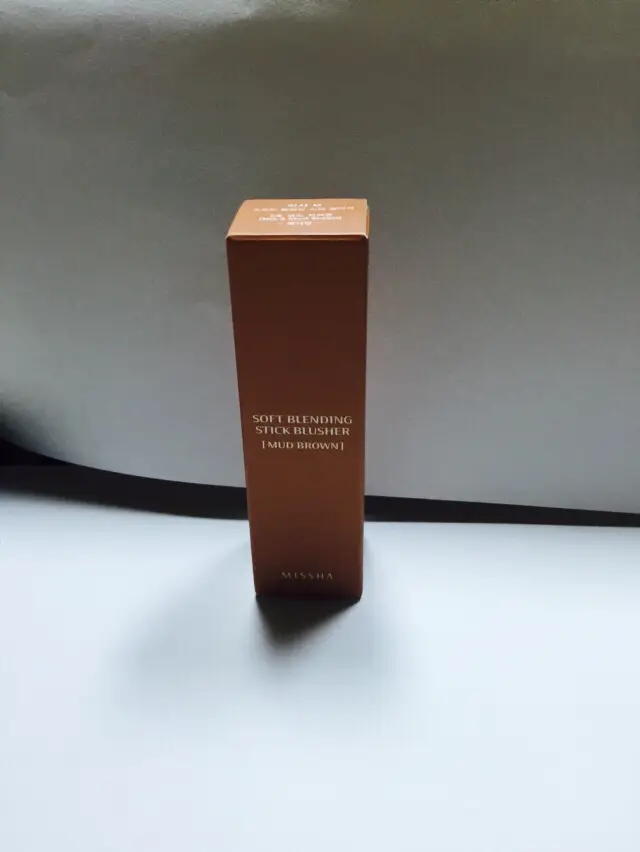 선택된 언니의파우치 리뷰 이미지 - [[M] 소프트 블랜딩 스틱 블러셔 [5호 머드 브라운]]