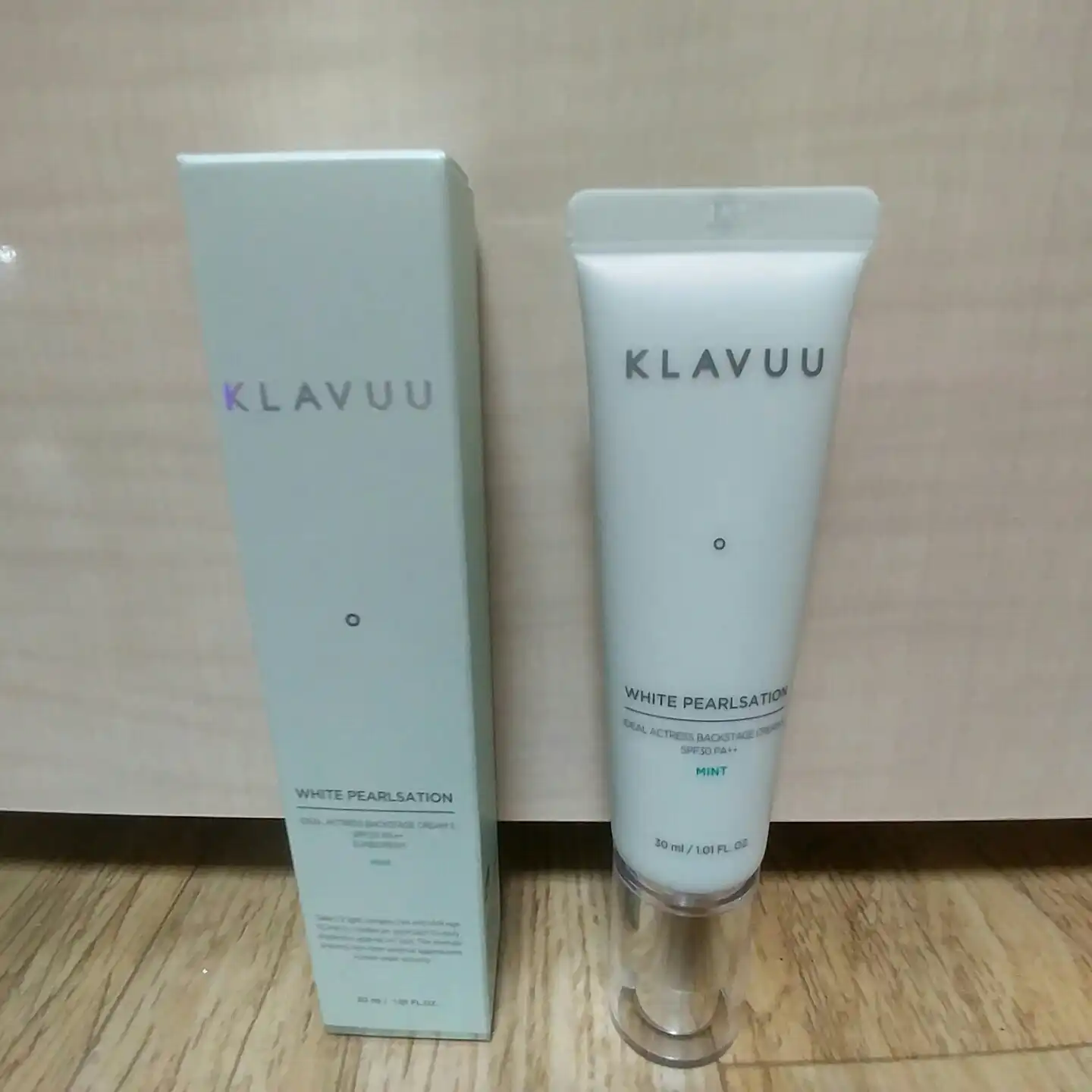 화이트 펄세이션 아이디얼 액트리스 백스테이지 크림 [민트]