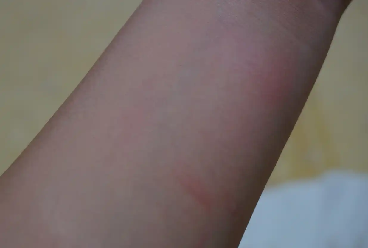 언니의파우치 리뷰 이미지 9 - [아쿠탑 워터 컬러 블러셔 01 쉬어 샴페인]