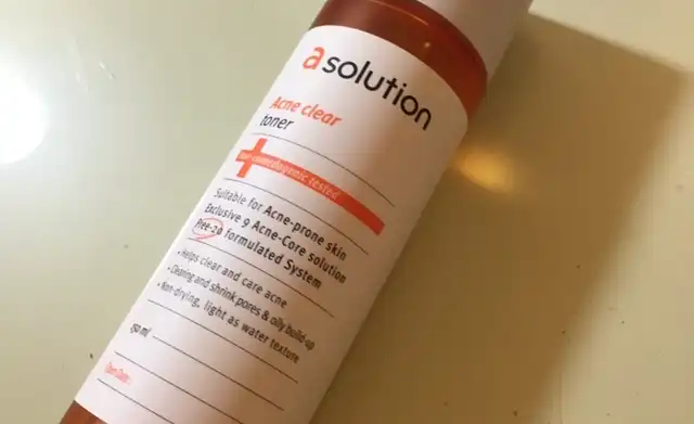 아크네 클리어 토너