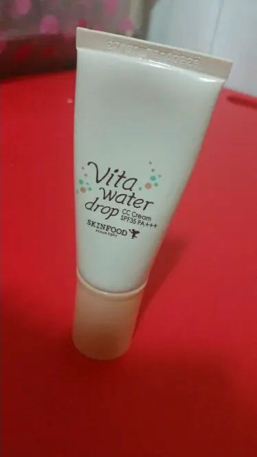 선택된 언니의파우치 리뷰 이미지 - [비타 워터드롭 씨씨크림 SPF35 PA+++]