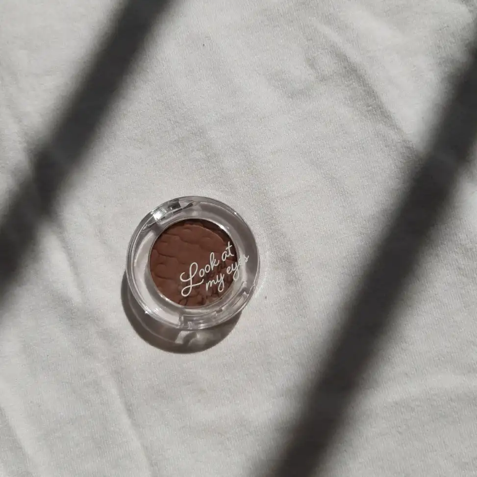 룩 앳 마이 아이즈 카페 [BR408 200년 된 초코 가게]