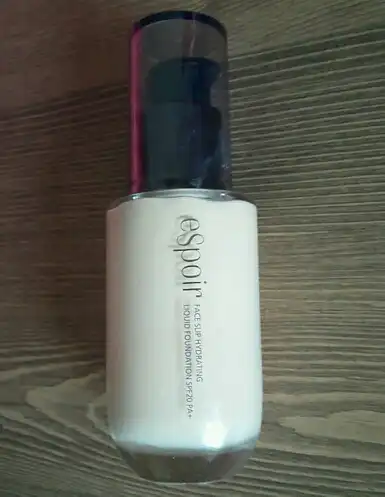 페이스 슬립 하이드레이팅 리퀴드 파운데이션 [아이보리 퓨어]