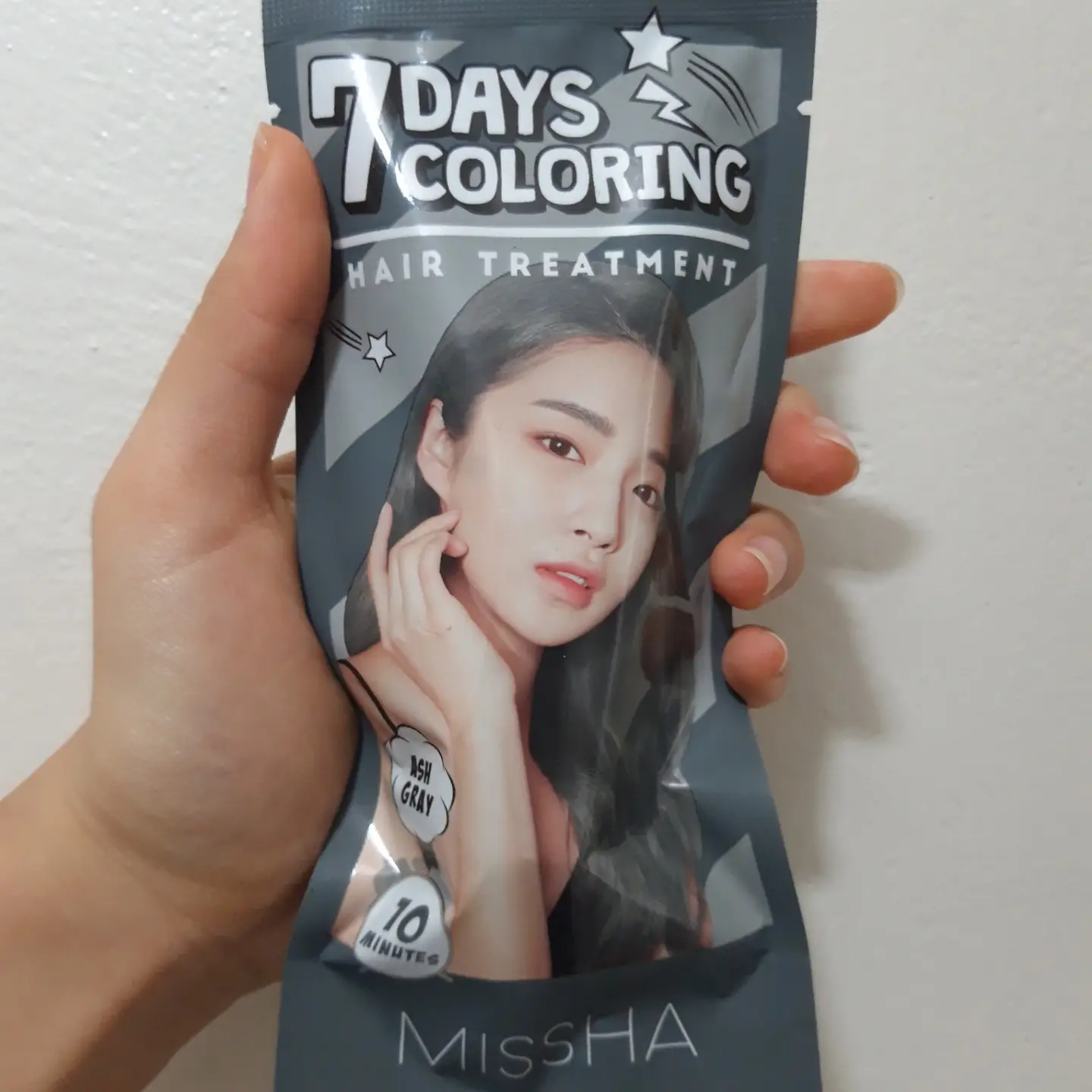 선택된 언니의파우치 리뷰 이미지 - [세븐데이즈 컬러링 헤어 트리트먼트 [애쉬 그레이]]