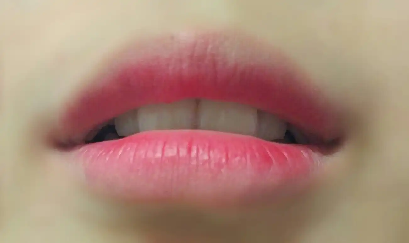 언니의파우치 리뷰 이미지 8 - [매드매트 립 [003 레드 수프림]]