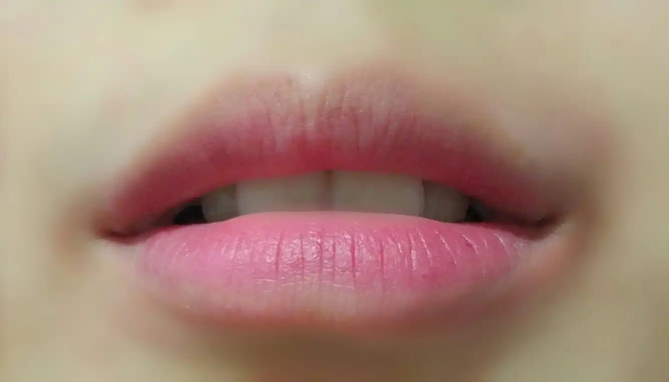 언니의파우치 리뷰 이미지 10 - [매드매트 립 [003 레드 수프림]]