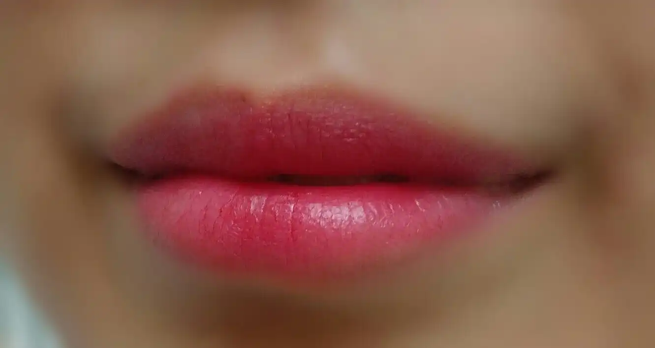 언니의파우치 리뷰 이미지 7 - [립 페인트 01 크림슨 레드]