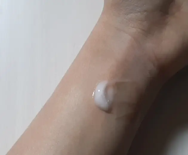 선택된 언니의파우치 리뷰 이미지 - [사철쑥 카밍 수분 크림 ]
