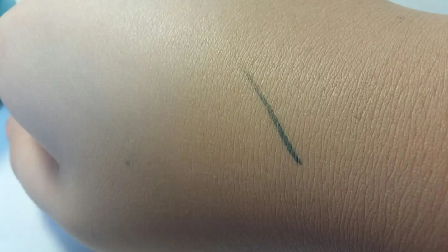 언니의파우치 리뷰 이미지 12 - [진주알 맑은 애니 쿠션 SPF50+/PA+++ (N02 라이트베이지)]