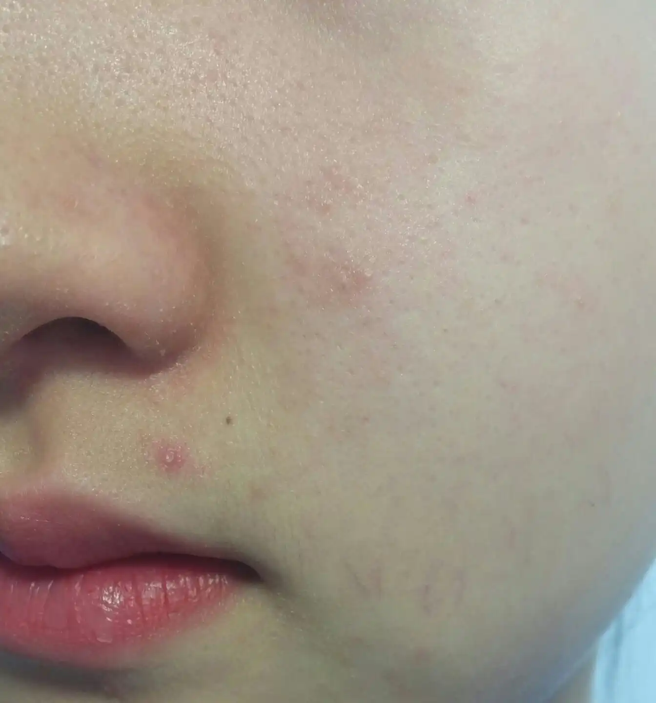 언니의파우치 리뷰 이미지 13 - [진주알 맑은 애니 쿠션 SPF50+/PA+++ (N02 라이트베이지)]