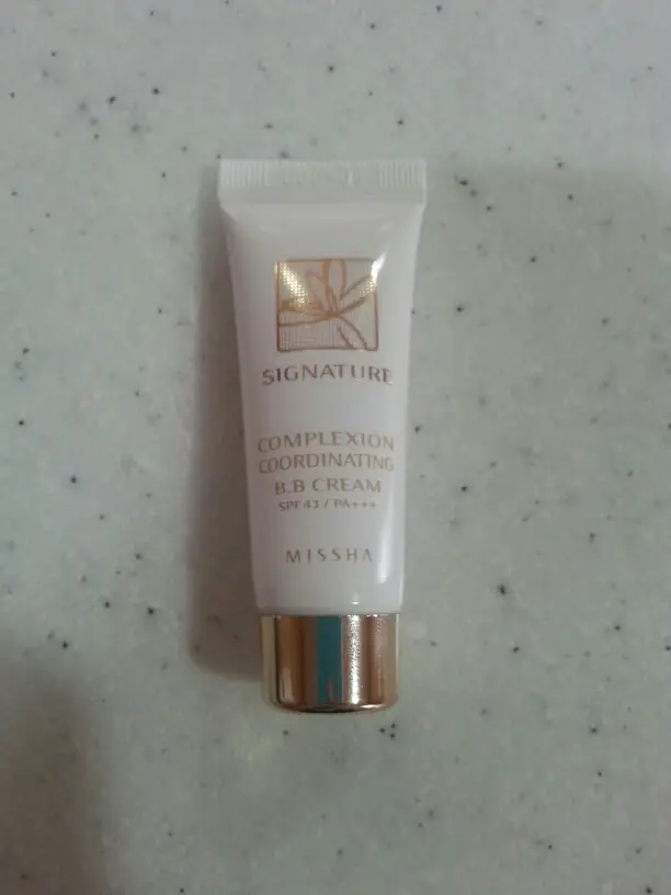 선택된 언니의파우치 리뷰 이미지 - [[시그너처] CC 비비크림 20ml [화이트/맑은 안색]]