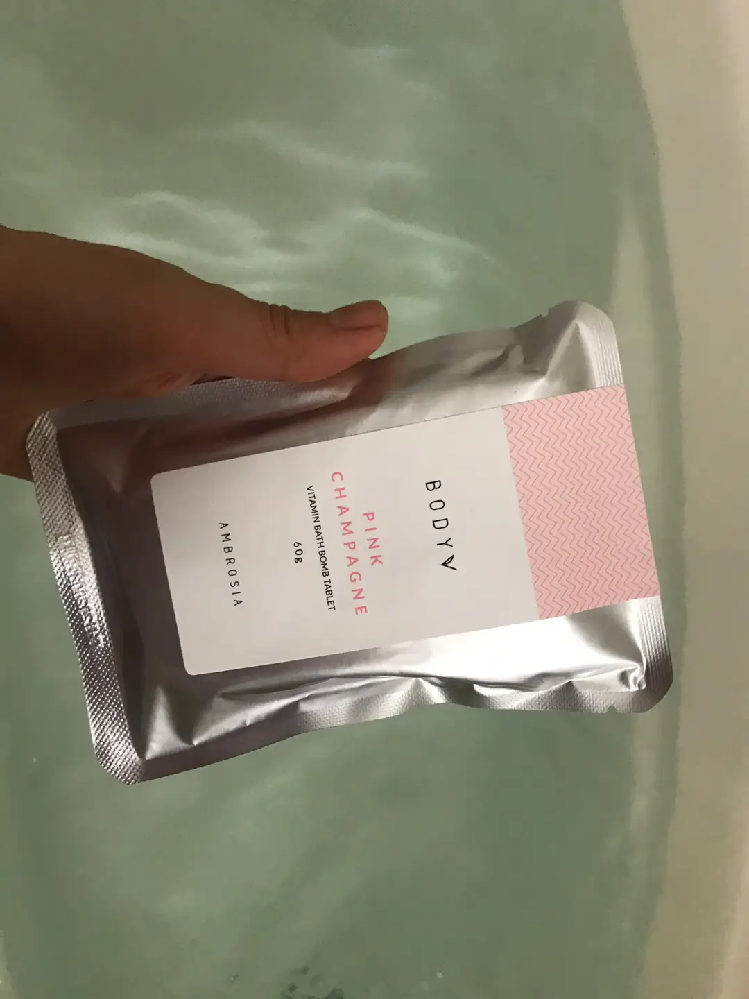 선택된 언니의파우치 리뷰 이미지 - [활력케어 온천입욕제 [핑크 샴페인]]