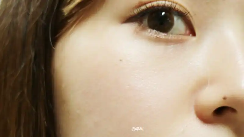 언니의파우치 리뷰 이미지 5 - [네츄럴 래디언트 롱웨어 파운데이션 [오슬로]]