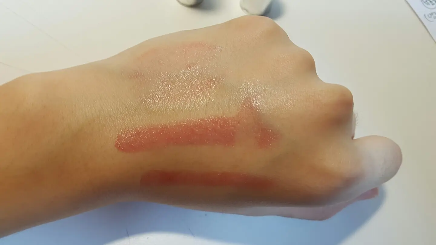 선택된 언니의파우치 리뷰 이미지 - [처비 스틱 모이스춰라이징 립 컬러 밤]
