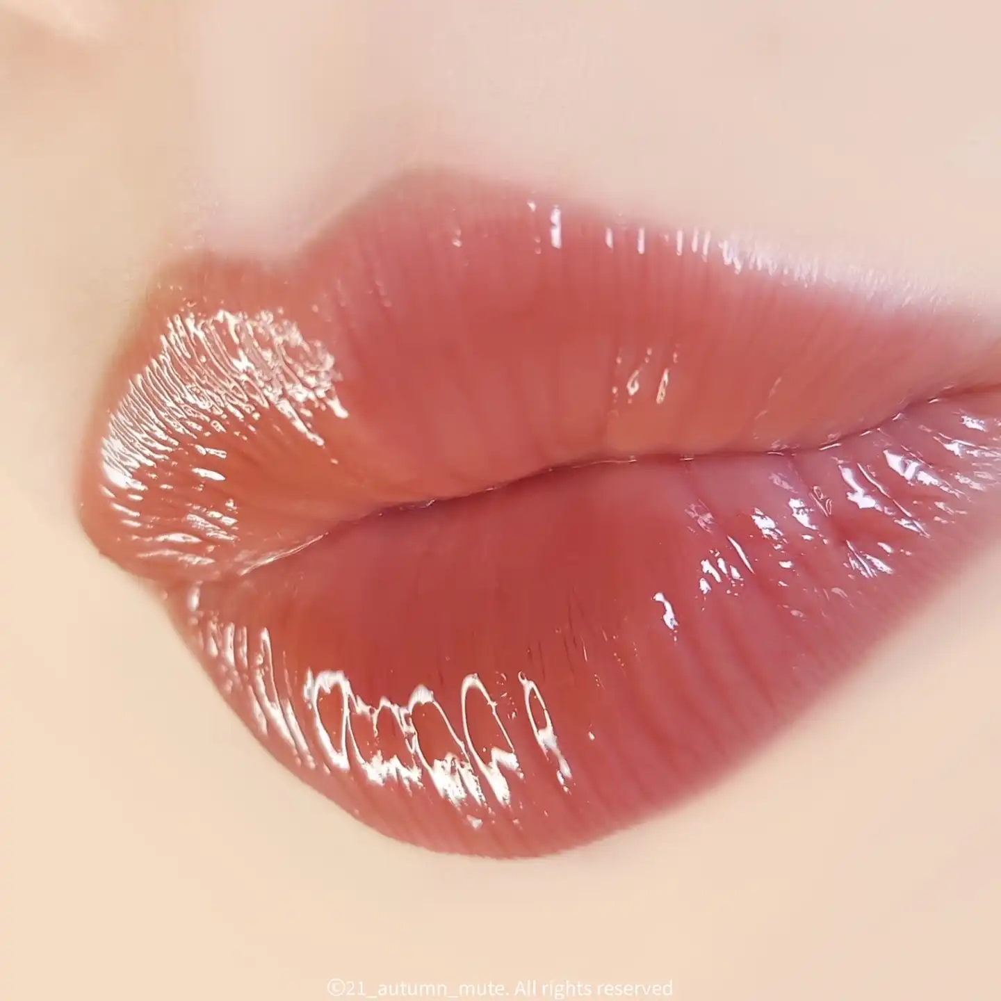 언니의파우치 리뷰 이미지 4 - [센슈얼 스파이시 누드 글로스 [462 스피치리스]]