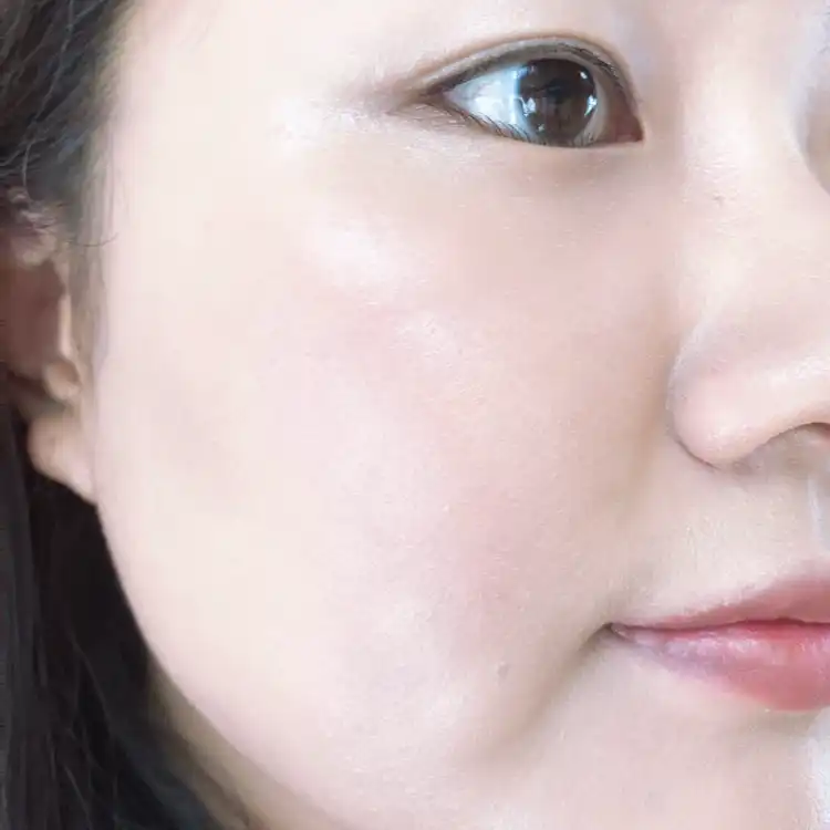언니의파우치 리뷰 이미지 7 - [인텐시브 스킨 세럼 파운데이션 [샌드]]