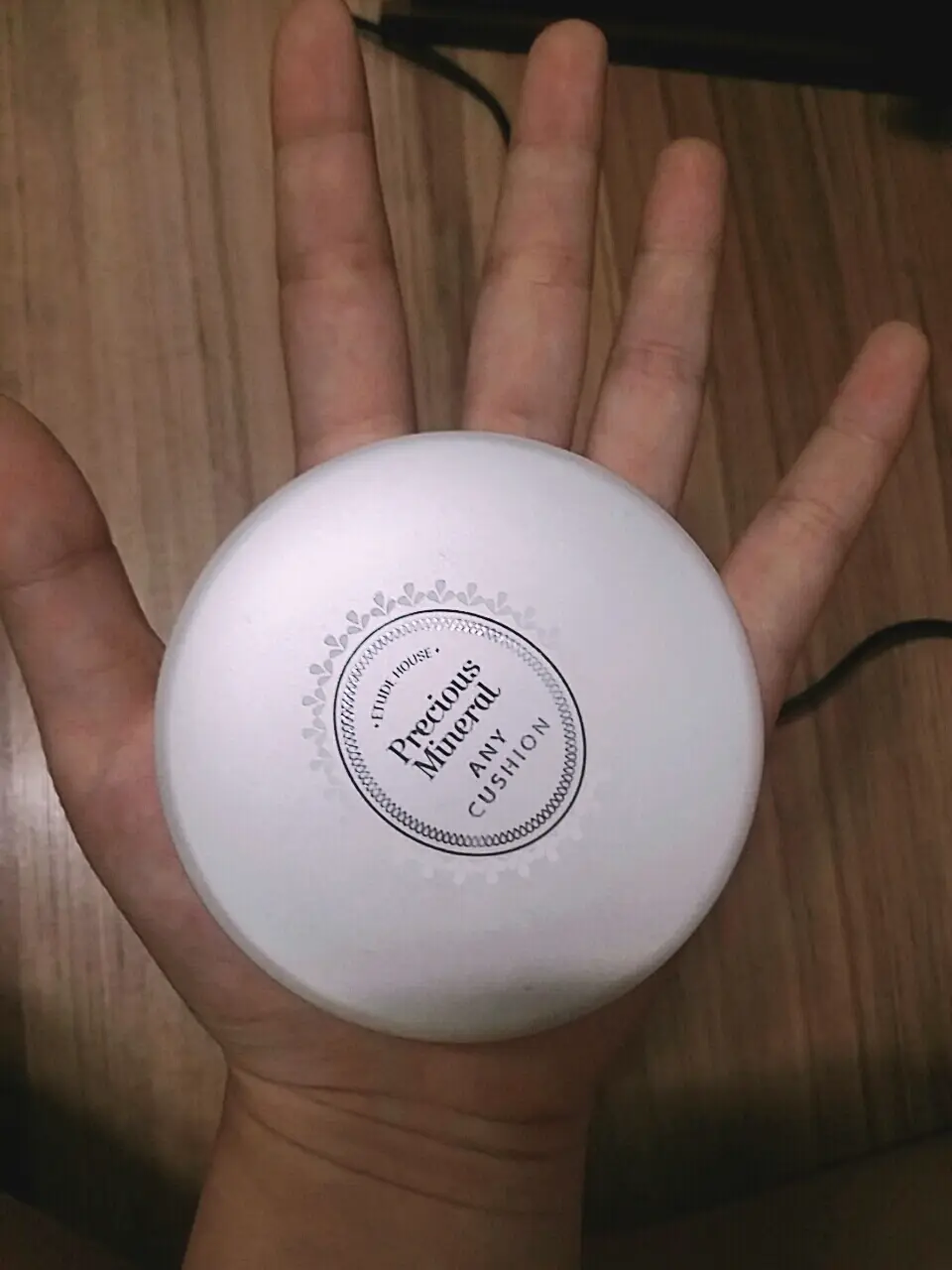 선택된 언니의파우치 리뷰 이미지 - [진주알 맑은 애니 쿠션 SPF50+/PA+++ (N02 라이트베이지)]