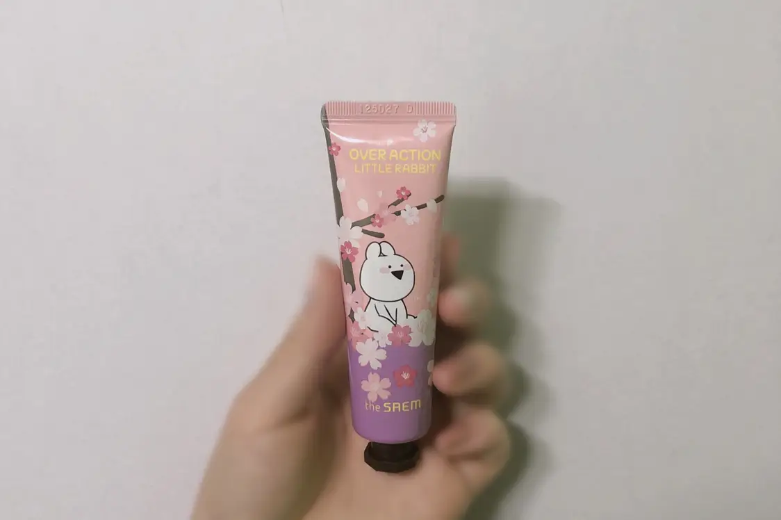 선택된 언니의파우치 리뷰 이미지 - [오버액션꼬마토끼 벚꽃에디션 퍼퓸드 핸드 벨벳 크림 [벚꽃 나무 아래]]