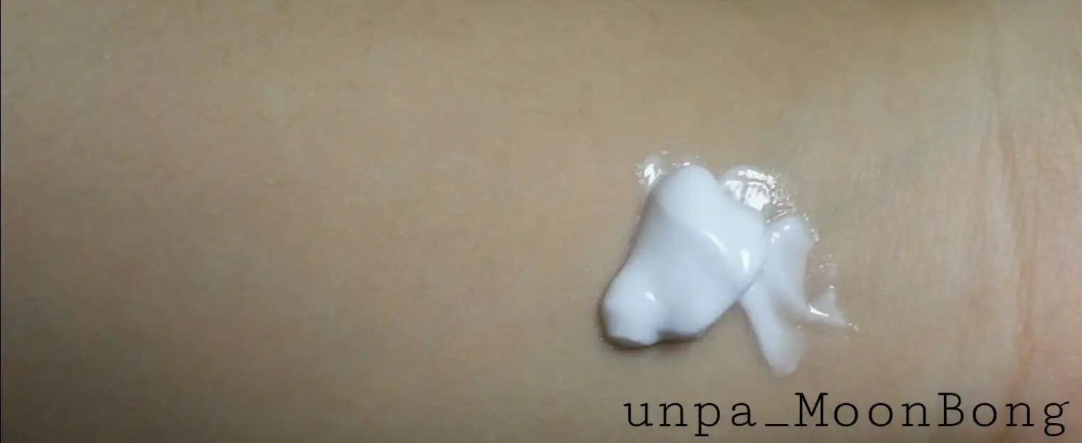 언니의파우치 리뷰 이미지 11 - [아쿠아 네이처 듀드롭 클라우딩 크림 (짱구 에디션)]