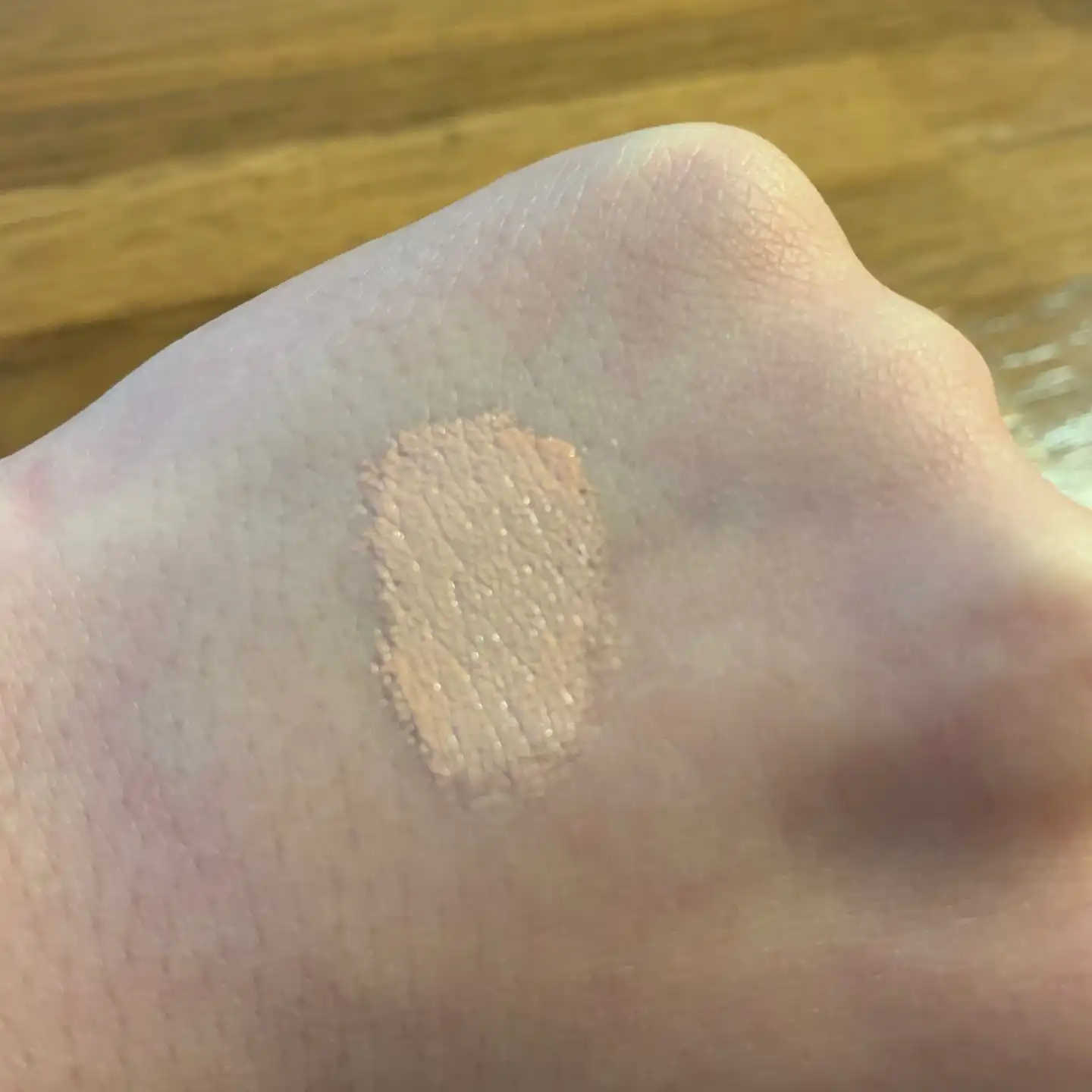 언니의파우치 리뷰 이미지 5 - [유피덤 컨실러 [01 톤업베이지]]