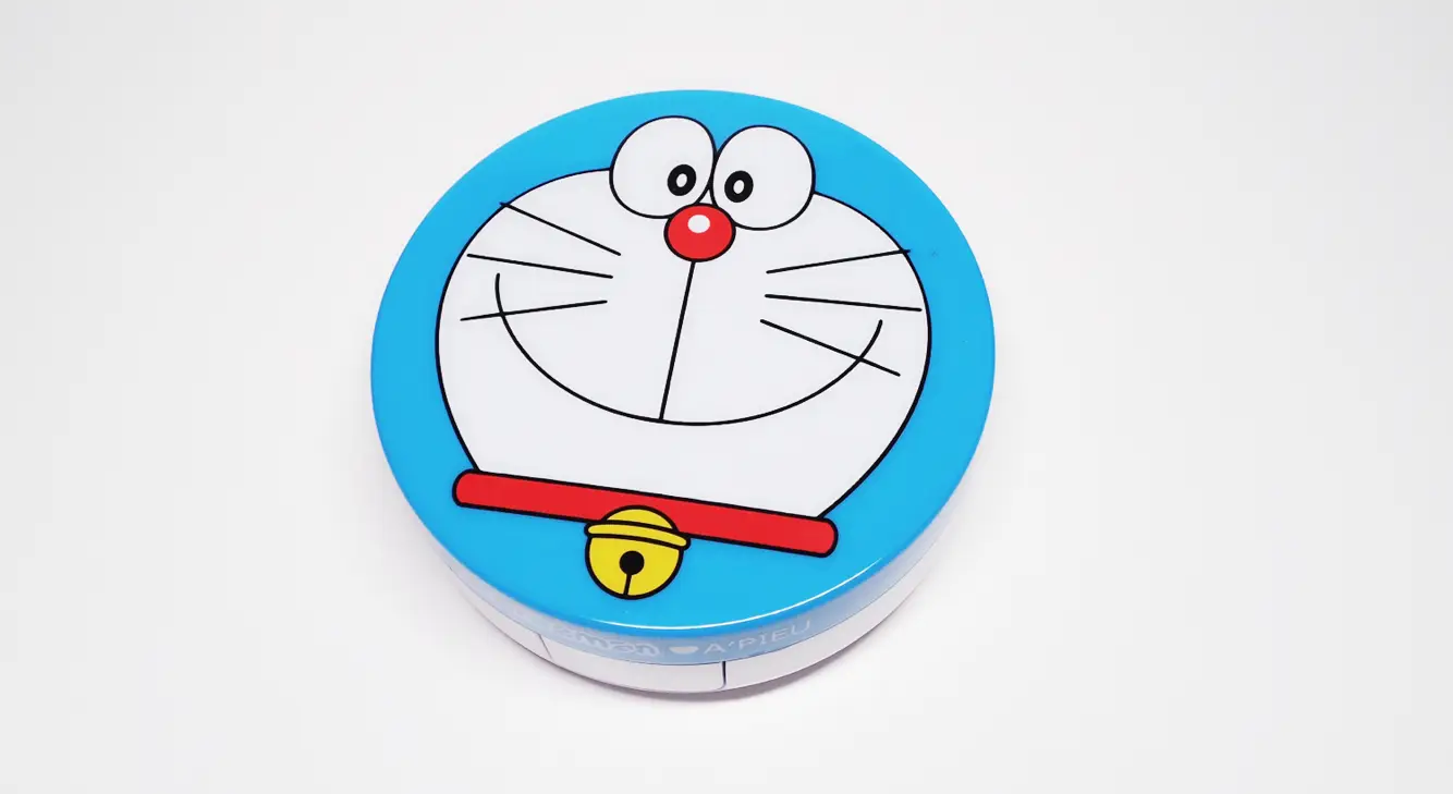 선택된 언니의파우치 리뷰 이미지 - [에어 핏  뽀얀 쿠션 (도라에몽 에디션)]