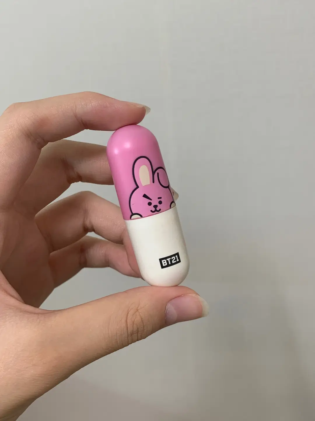 선택된 언니의파우치 리뷰 이미지 - [BT21 리피스틱 [04 번트핑크]]
