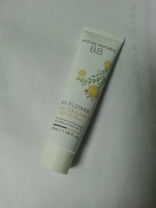 선택된 언니의파우치 리뷰 이미지 - [바이 플라워 비비크림 SPF35 PA++ 2호 차분한 비비]