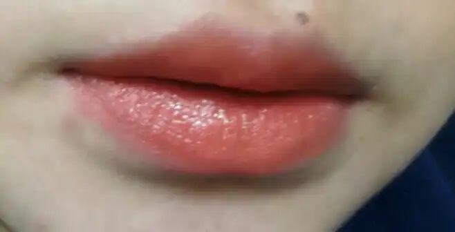 선택된 언니의파우치 리뷰 이미지 - [페이스잇 레슨 아티스트 터치 립스틱 모이스처 OR203]