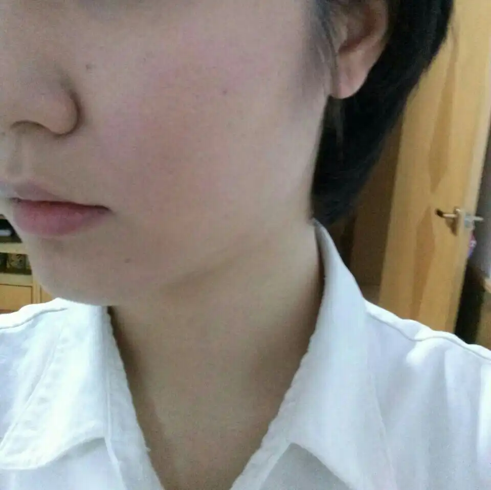 언니의파우치 리뷰 이미지 7 - [더블 웨어 스테이-인-플레이스 메이크업 [웜 바닐라]]