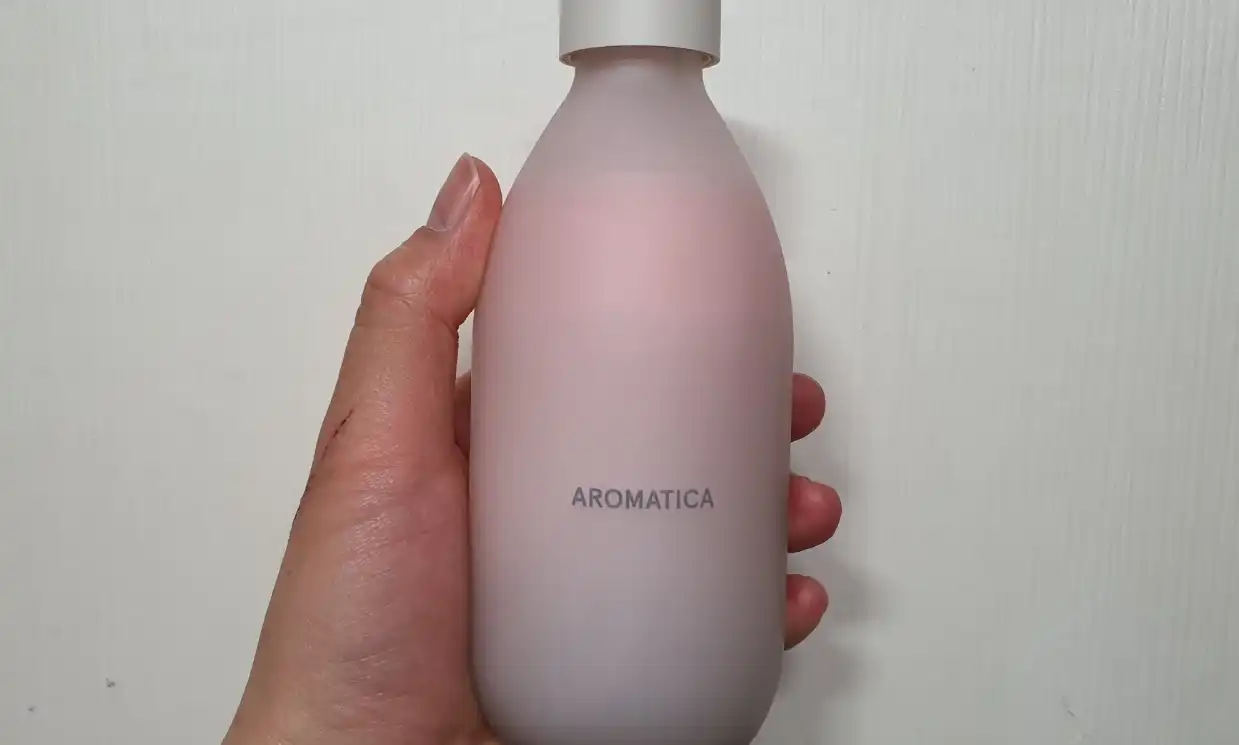 아로마티카 로즈 인퓨전 토너