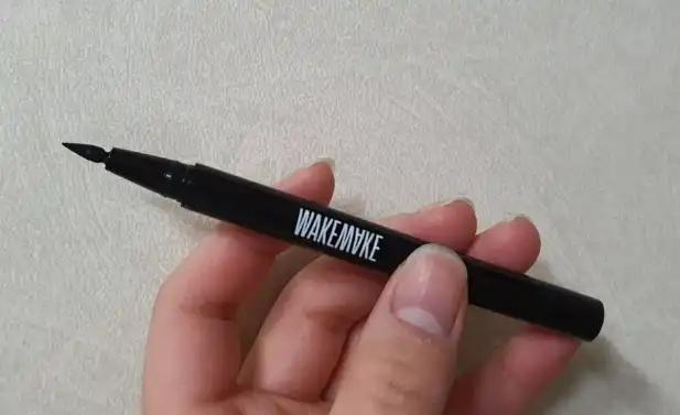 철벽 익스트림 펜 아이라이너 [01 블랙]